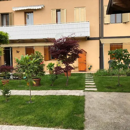 Bed and Breakfast Sensory Garden *